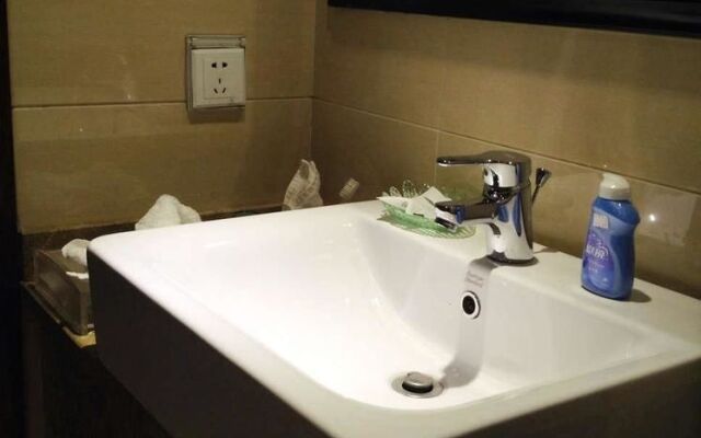 Shunfeng International Hotel