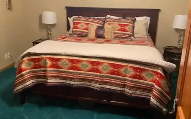 Inn on Bigfork Bay Geronimo