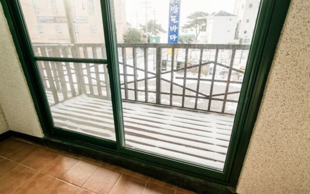 Taean Bangpo Sea Pension