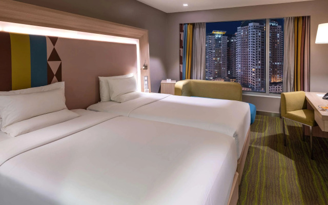 Novotel Manila Araneta City Hotel