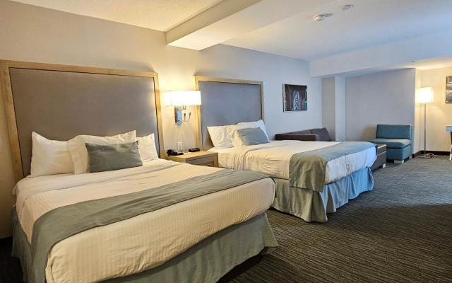 Vittoria Hotel and Suites