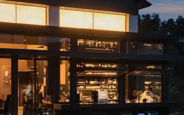 Non Hills Resort Hotel
