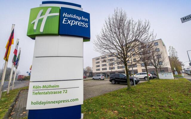 Holiday Inn Express Köln-Mülheim, an IHG Hotel