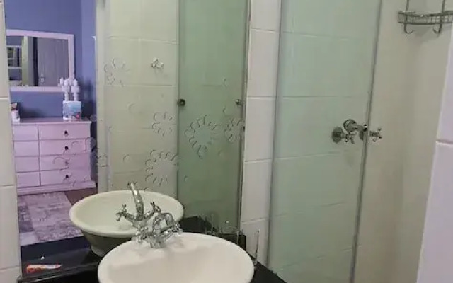 3 Colours Blue