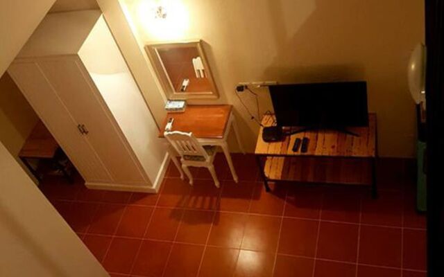 Palazzo Pavone Gallery & Resort