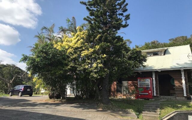 Guest House Long Island - Hostel