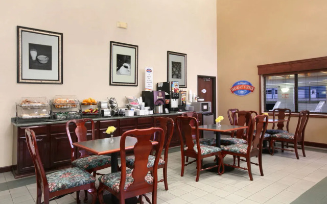 Baymont by Wyndham Boston Heights/Hudson