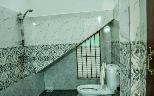 Spacious 4-bed Apartment in Katugastota