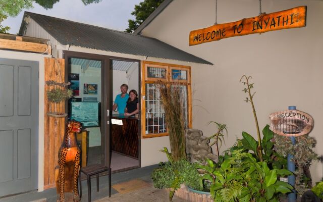 Inyathi Guest Lodge & Self Catering Chalets