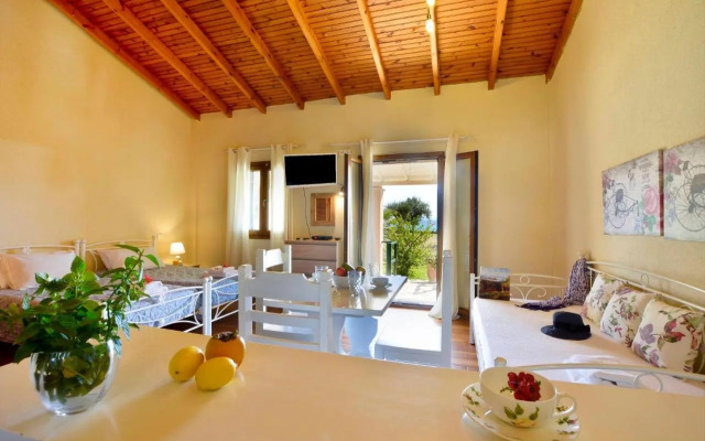 Renata Rooms & Studios