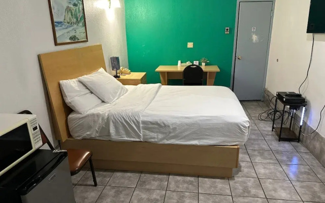 Tides Motor Inn at Stehli Beach