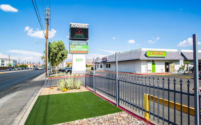 Siegel Slots and Suites