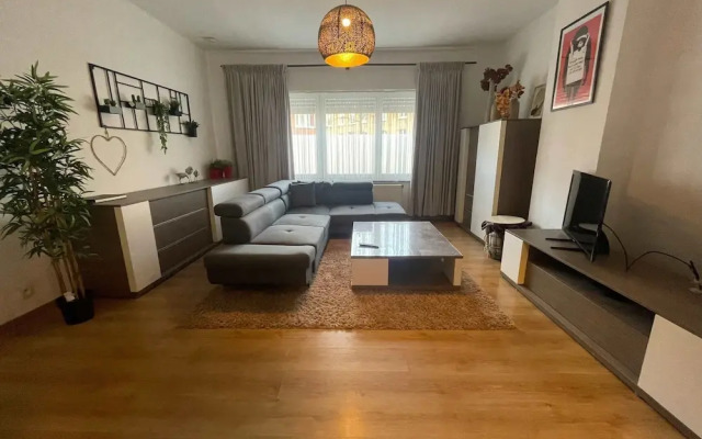 Huswell - Lovely Retreat for 4
