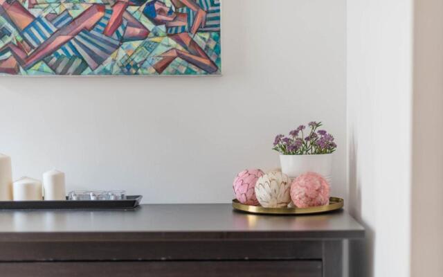 Dohany Street I - 3BR / Sleeps 6 (DH28A)