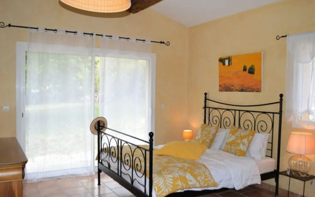 House in Montfort-sur-argens With Garden