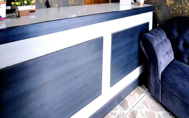 RedDoorz @ Queen Asri Premium