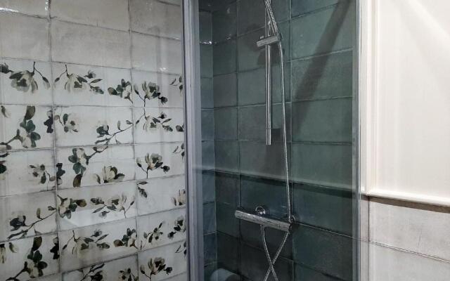 Apartamentos Celestina by gaiarooms