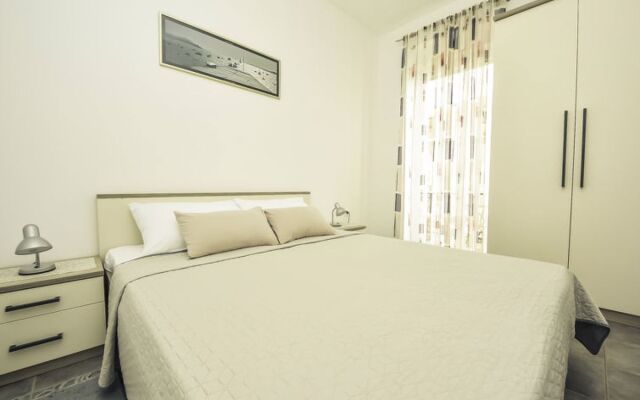 Apartment Snježana Karlobag 28539