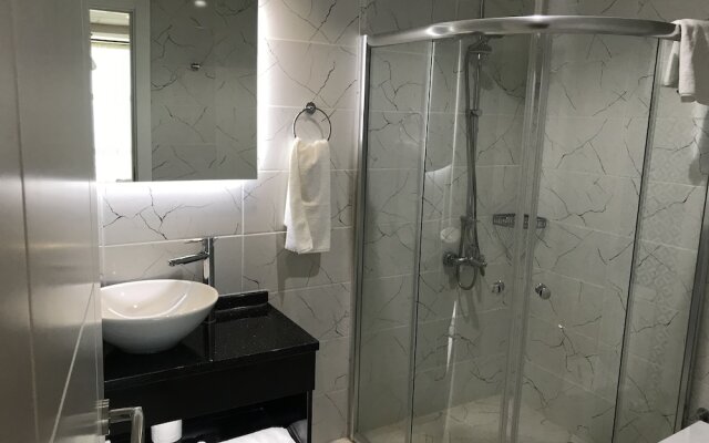 The Alarga Premier Hotel