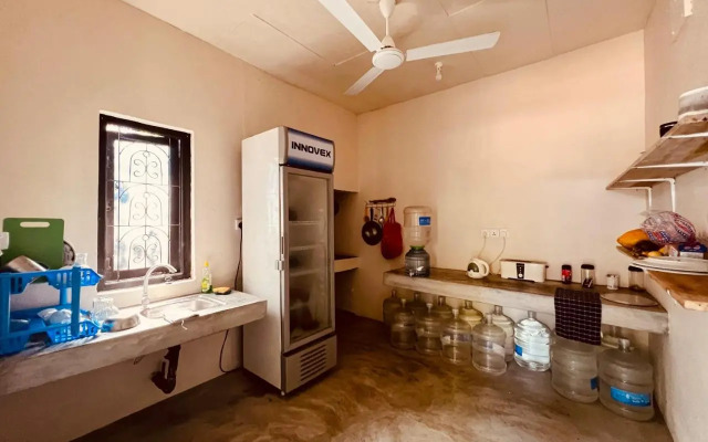 Little Lagoon Hostel
