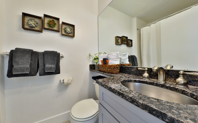 Modern Studio in South End!