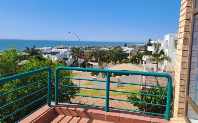 Villa @ 19 Palm with spectacular sea views