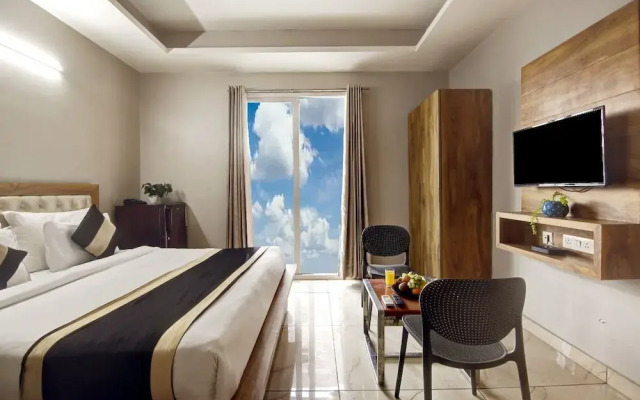 The Palm Suites