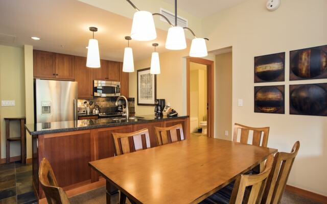 Capitol Peak- CoralTree Residence Collection