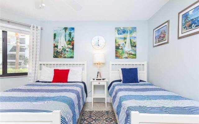 Ocean Village Club O14