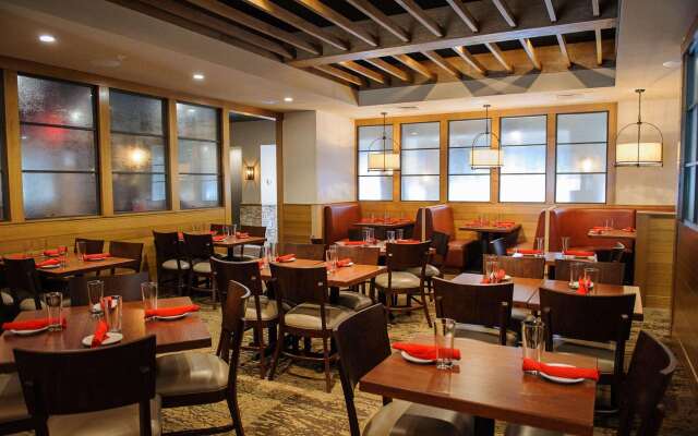 DoubleTree Suites by Hilton Hotel Mt. Laurel