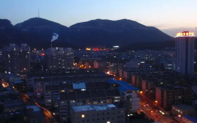 E Cheng Shan Se Youth Hostel