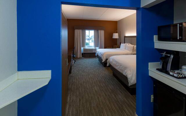 Holiday Inn Express Hotel & Suites Hillview, an IHG Hotel