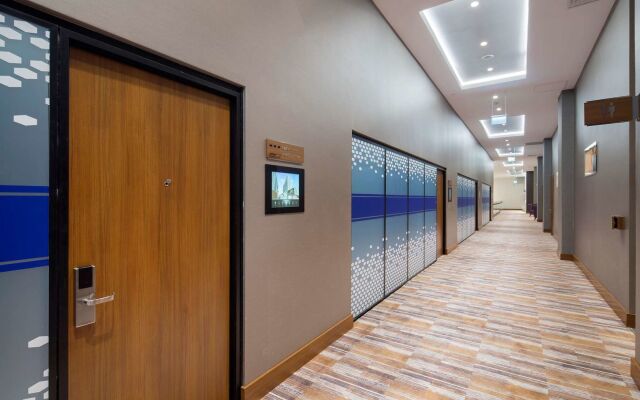 Hampton By Hilton Kocaeli Symbol