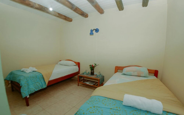 Birdwatchers House y Lodge