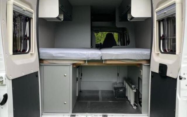 Camper Van Koje 31