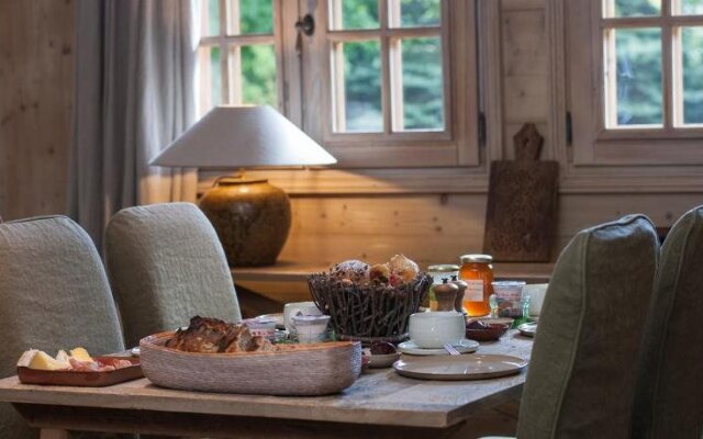 Le Cerf Amoureux Hotel