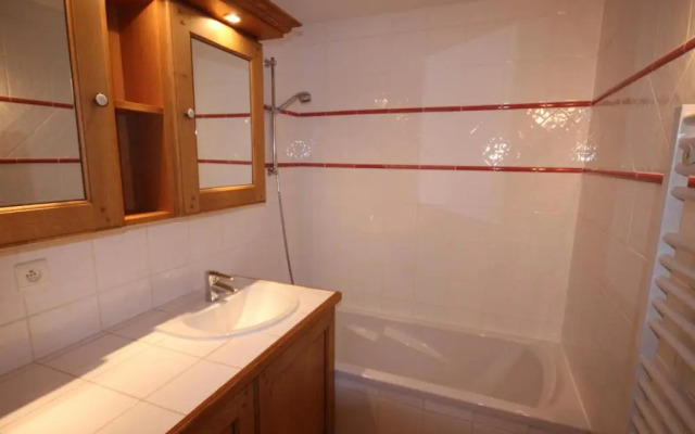 Appartement Villard-sur-Doron, 4 pièces, 8 personnes - FR-1-293-64