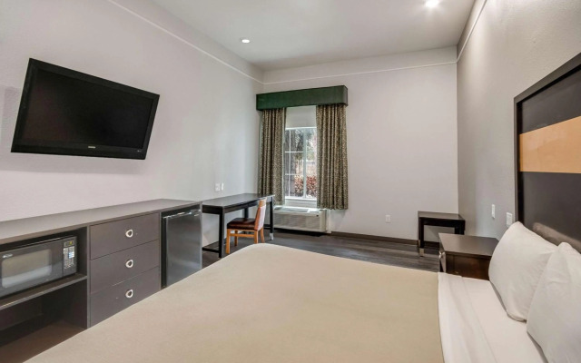 Motel 6-Houston, TX - Spring