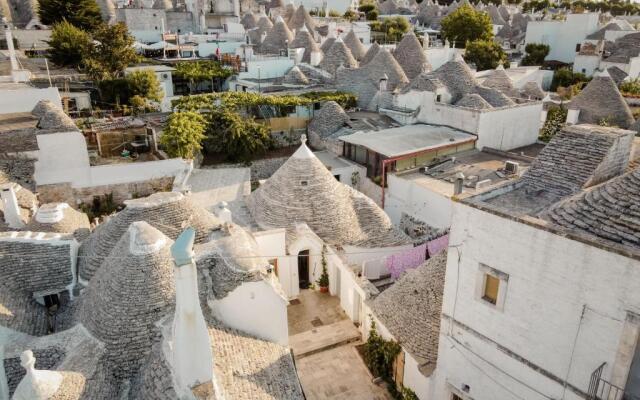 VENTITRÈ- House of Apulia Mea