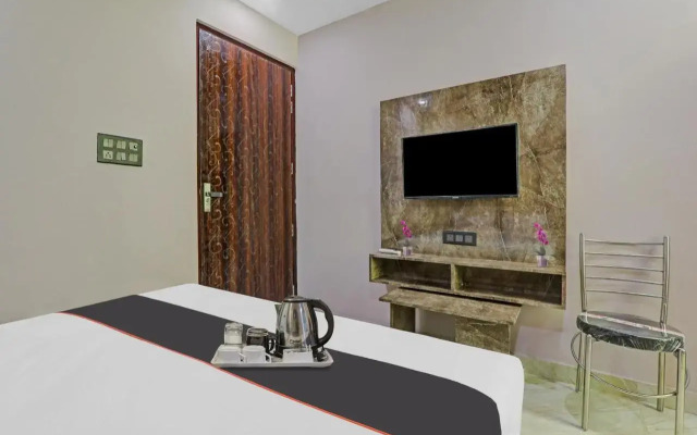 Collection O 90895 Hotel The Palacio - Govind Nagar