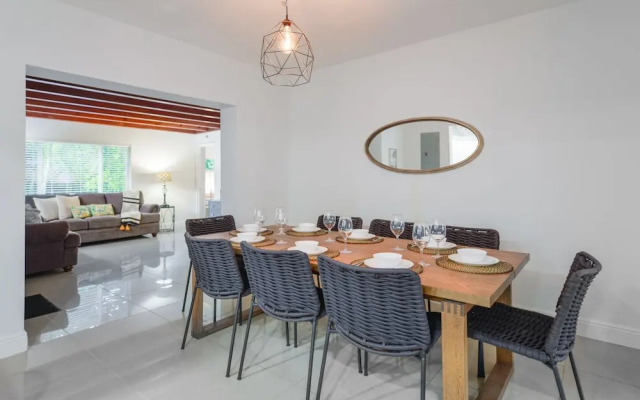 Peaceful Comfort: Comfortable Miami Home