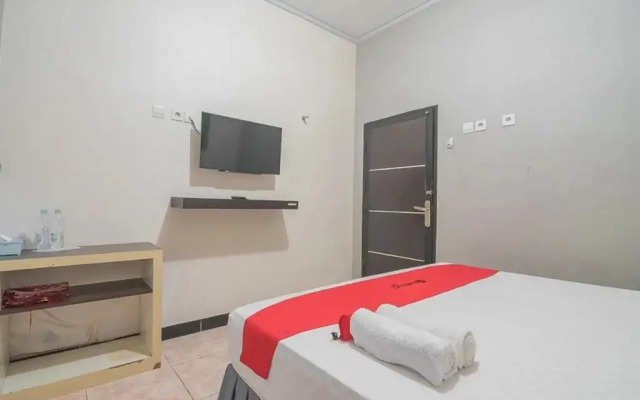 Hotel Aqila by Reddoorz
