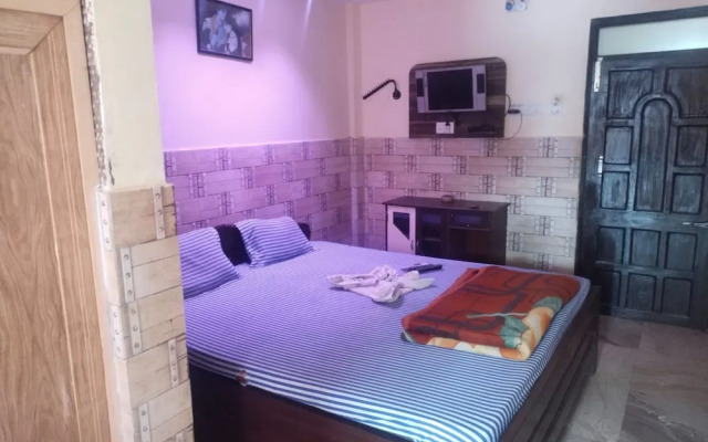 Prateek Residency by Goroomgo
