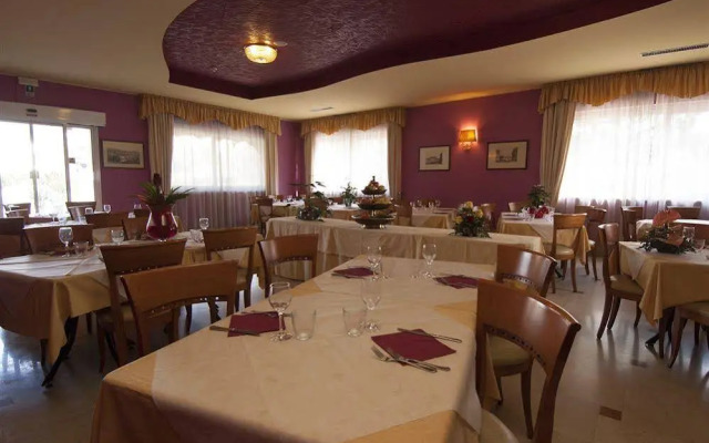 Hotel Dore