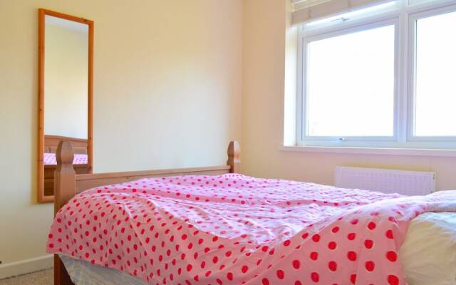 Spacious 2 Bedroom House in South Bermondsey