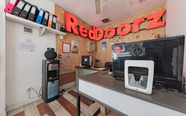 RedDoorz Apartment @ Jarrdin Cihampelas