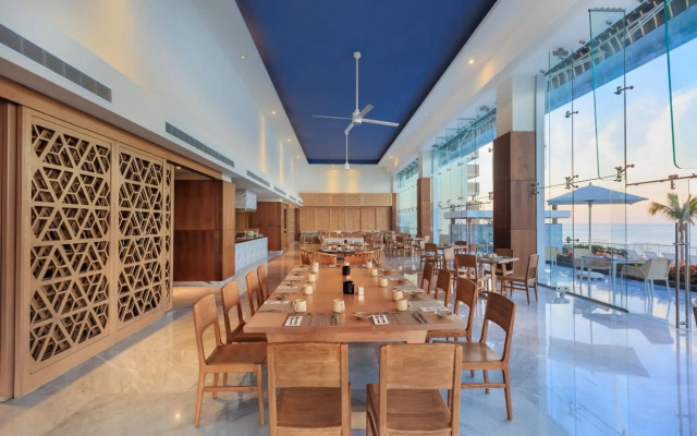 Courtyard By Marriott Mazatlan Beach Resort