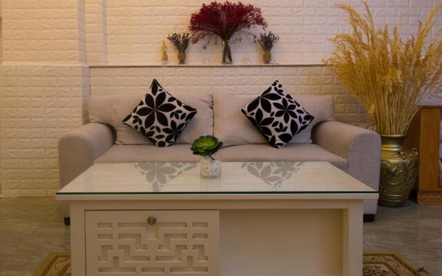 Cherish Central Hotel & Apartment