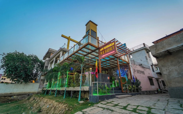 Shiv Rudraksh Resort - Near Assi Ghat