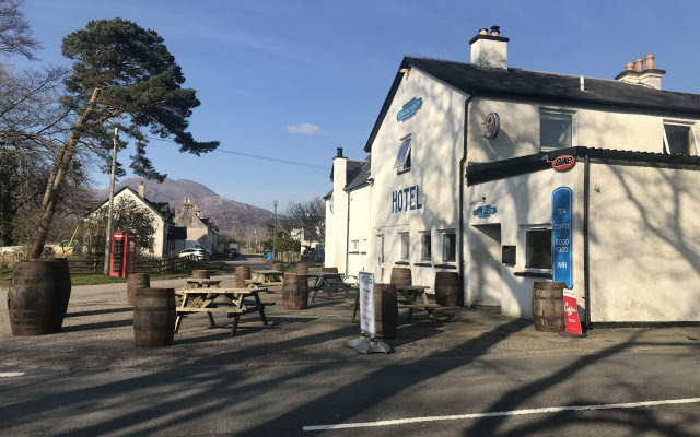 Strathcarron Hotel